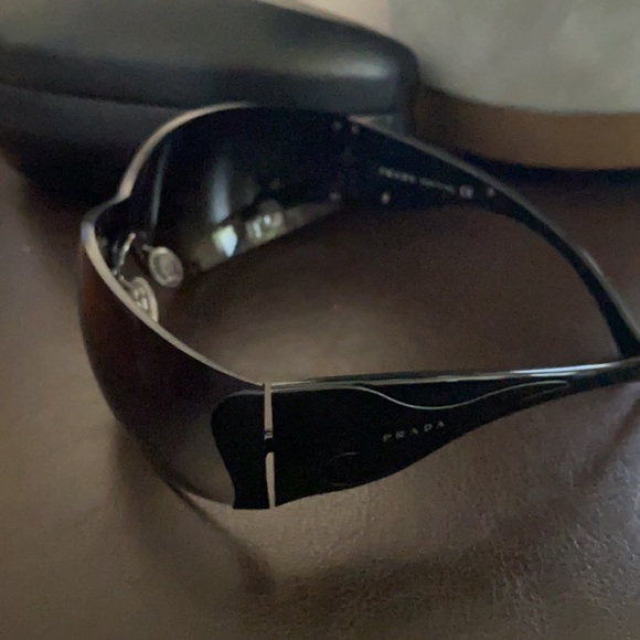 PRADA unisex wrap sunglasses. - Picture 2 of 6